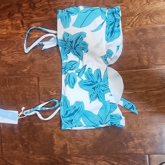 NWT (partially) Cupshe ruffle 3 piece swim set - Picture 4 of 8